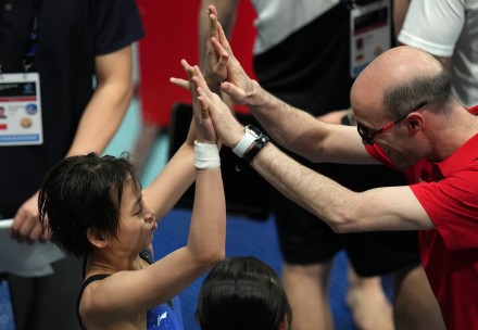 赞！体育赛场从不缺友爱画面