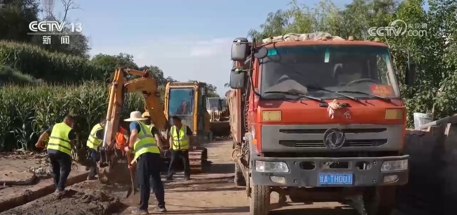 通电通路、物资发放、危房评估……甘肃渝中逐步恢复生产生活秩序