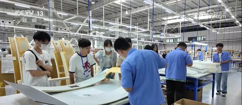 走访企业、推出政策“大礼包”……多举措助力高校毕业生“好就业”“就好业” 走访企业、推出政策“大礼包”……多举措助力高校毕业生“好就业”“就好业”