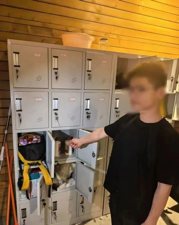 顾客自带8200元茅台被餐厅员工调包，谁该担责？律师解读