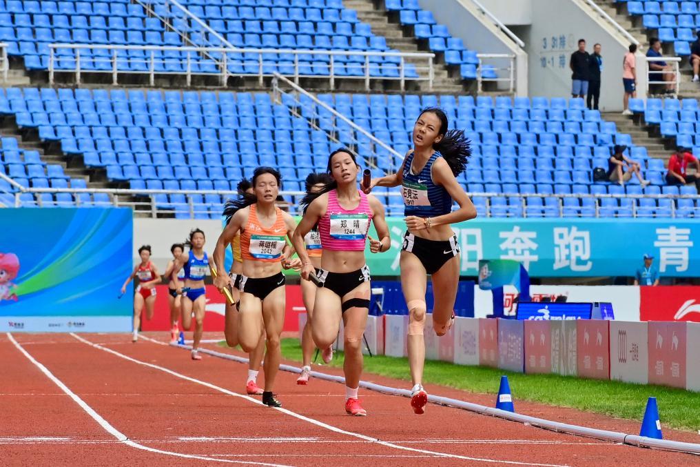 全国青少年田径运动会:严子怡改写女子标枪亚洲少年最好成绩 全国青少年田径运动会:严子怡改写女子标枪亚洲少年最好成绩