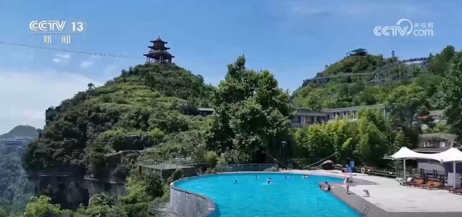 “文旅+”解锁清凉一夏的N种方式 各地花式“避暑游”点燃消费热情 “文旅+”解锁清凉一夏的N种方式 各地花式“避暑游”点燃消费热情