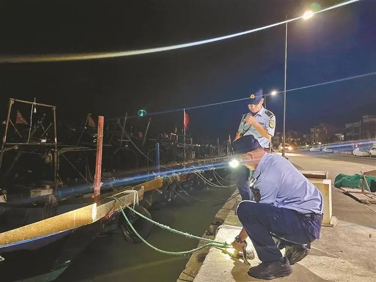 雷电+暴雨+大风！深圳多预警生效中，上班请注意！