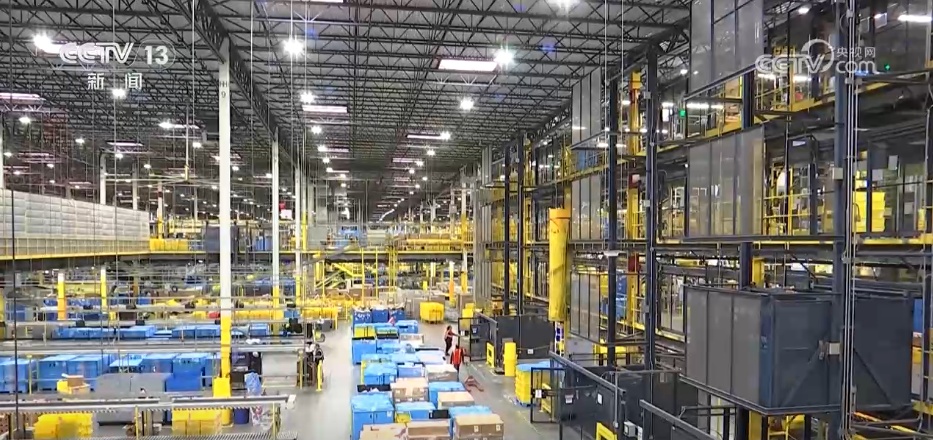 穆迪首席经济学家发出警告：美国经济处于衰退边缘