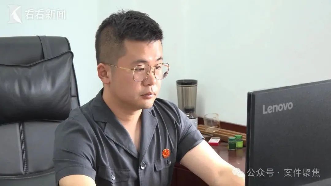 61岁老伯娶小16岁妻子，结婚当天被送进急诊，仅1年半卡里110万只剩42元