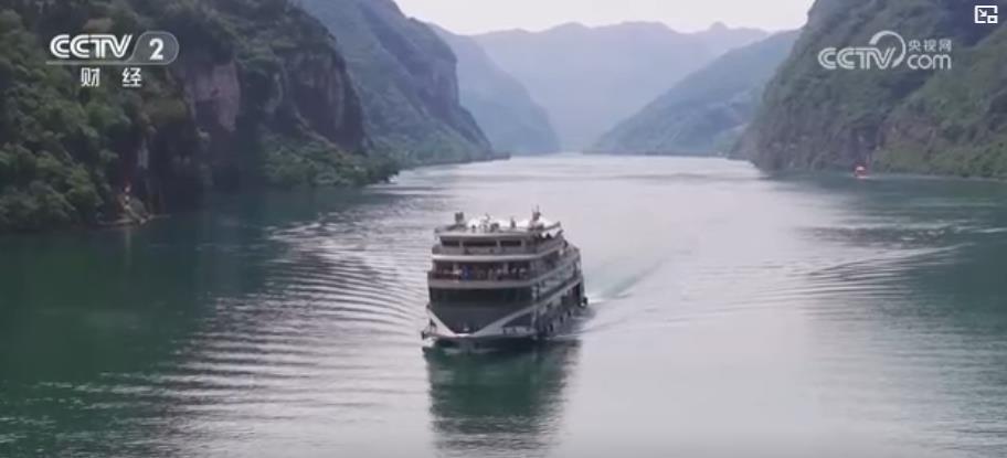 “两坝一峡”旅游线路热度持续走高：三峡升船机累计客运量突破200万人次