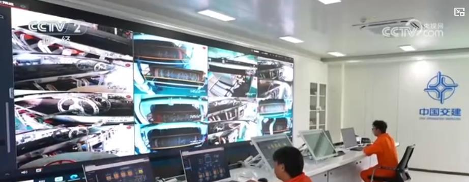 世界首创生态清淤一体化水上平台全面投入使用 世界首创生态清淤一体化水上平台全面投入使用