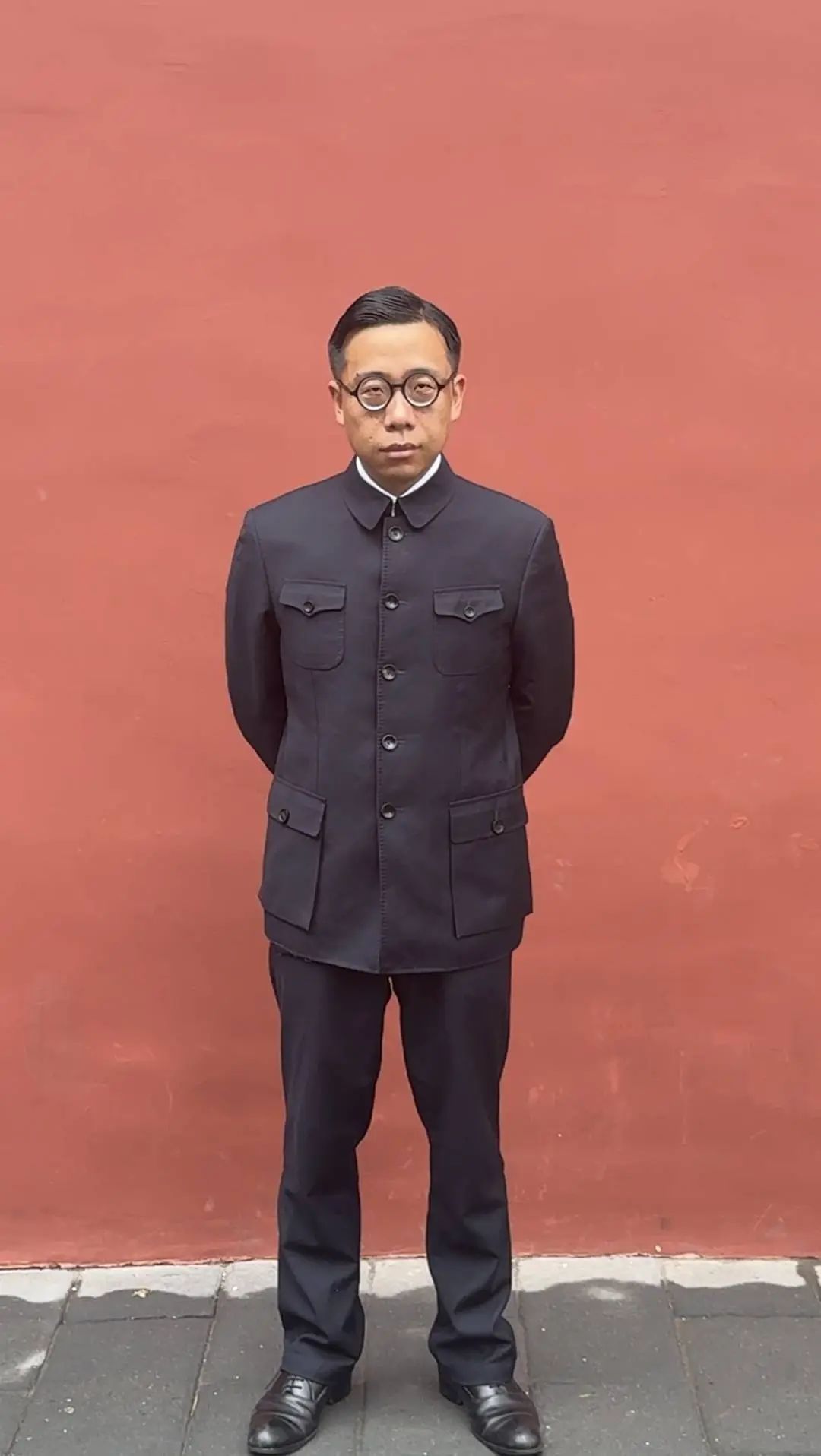 起猛了!看到活的“溥仪”了?AI也懵圈!当事人:长相曾一度困扰我 起猛了!看到活的“溥仪”了?AI也懵圈!当事人:长相曾一度困扰我