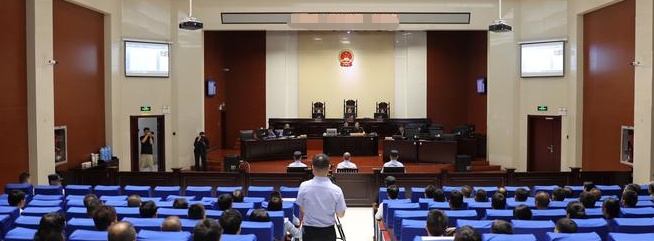 现实版扫毒风暴!一张字条挖出一个制毒窝点...... 现实版扫毒风暴!一张字条挖出一个制毒窝点......