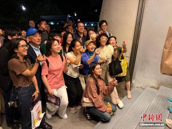 台湾写真：“这里有我的知音”——于魁智、李胜素宝岛献艺掀年轻观众追戏热