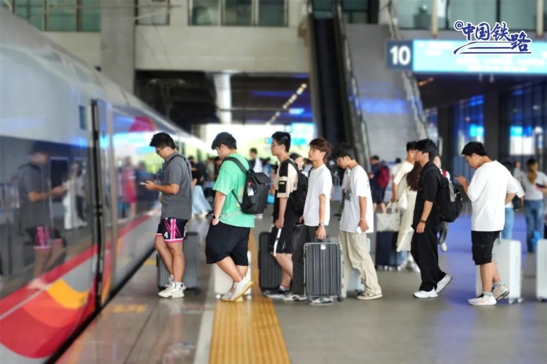 铁路部门进一步优化学生旅客购票出行优惠措施