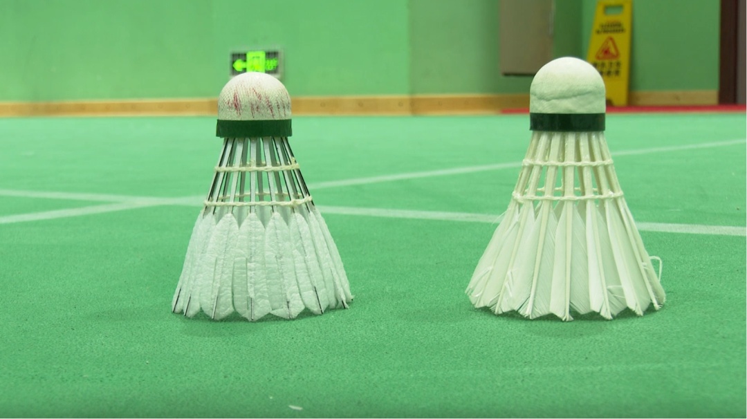 羽毛球成 “凶器”？阿姨打羽毛球被球击穿眉骨，重要提醒