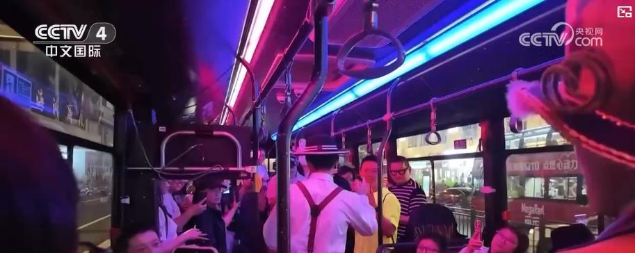 夜间消费热潮涌动！多地创新业态和场景 激发消费“夜活力”