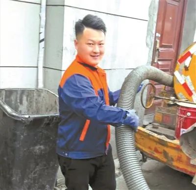 “我想做掏粪界的‘海底捞’！”