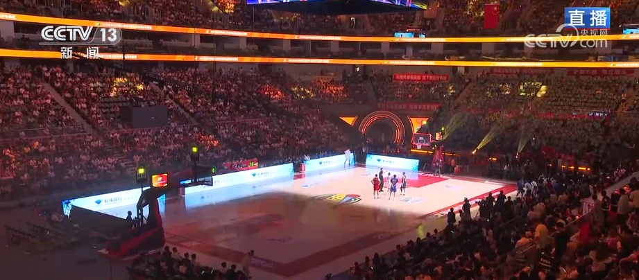 “体育+”经济全方位无死角借“体”出击 夏夜运动热力全开激起消费“涟漪” “体育+”经济全方位无死角借“体”出击 夏夜运动热力全开激起消费“涟漪”