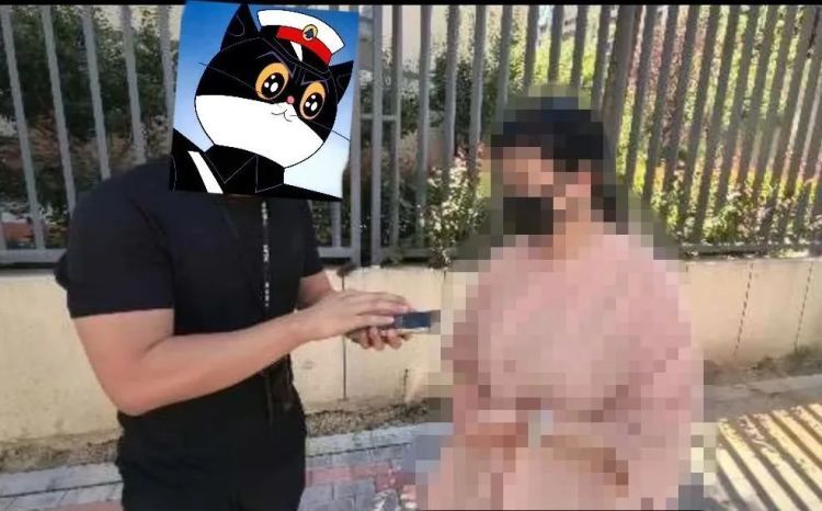 女子小区门口被拦下,当时拿着50万现金...… 女子小区门口被拦下,当时拿着50万现金...…