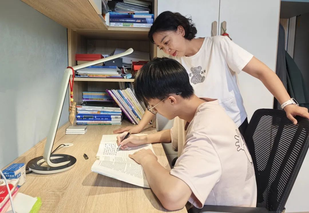 双喜临门！双胞胎“铁路娃”同上“985”名校