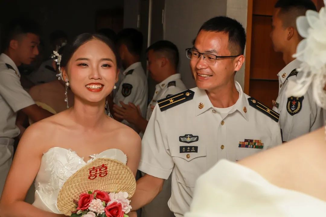 恭喜，他们结婚了！