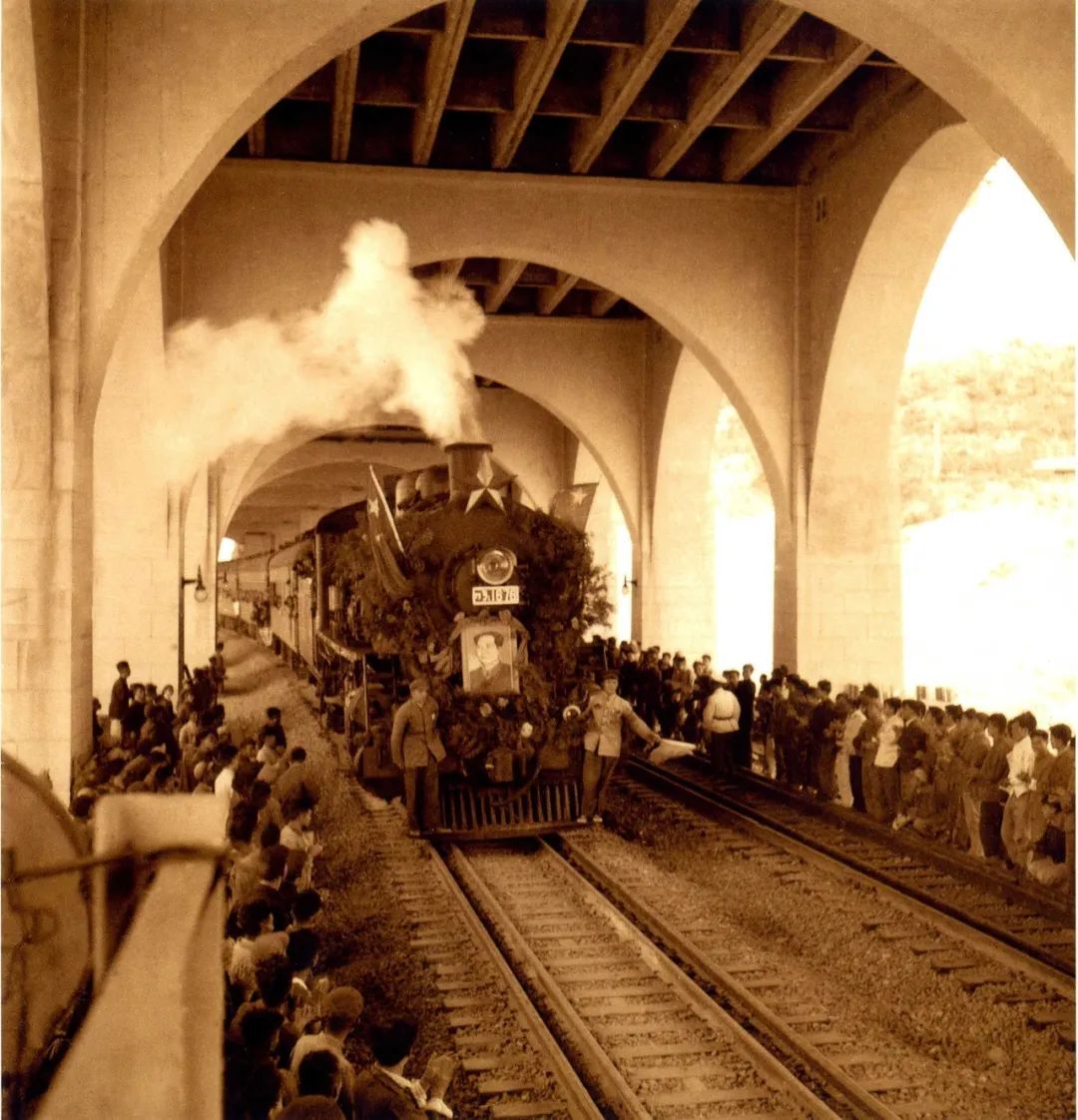 高铁列车过长江,要用几分钟? 高铁列车过长江,要用几分钟?