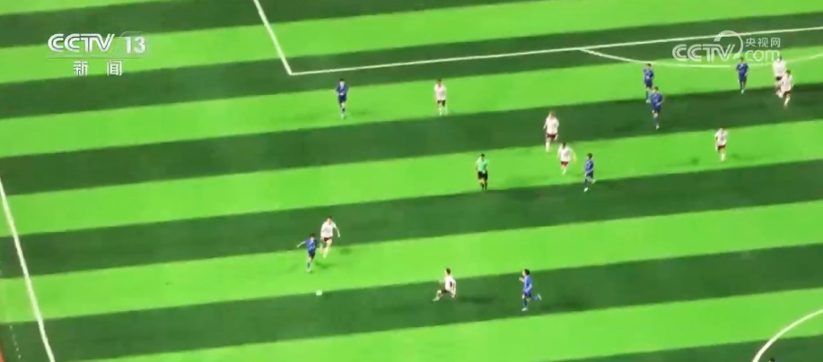 “体育+”经济全方位无死角借“体”出击 夏夜运动热力全开激起消费“涟漪” “体育+”经济全方位无死角借“体”出击 夏夜运动热力全开激起消费“涟漪”