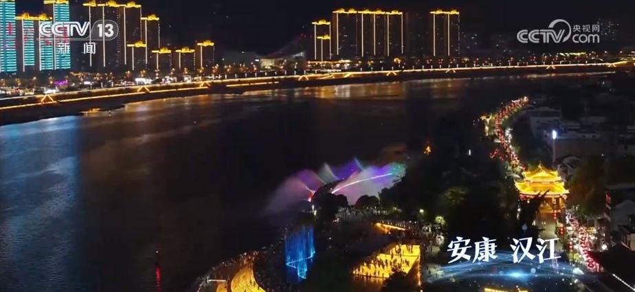 “体育+”经济全方位无死角借“体”出击 夏夜运动热力全开激起消费“涟漪” “体育+”经济全方位无死角借“体”出击 夏夜运动热力全开激起消费“涟漪”