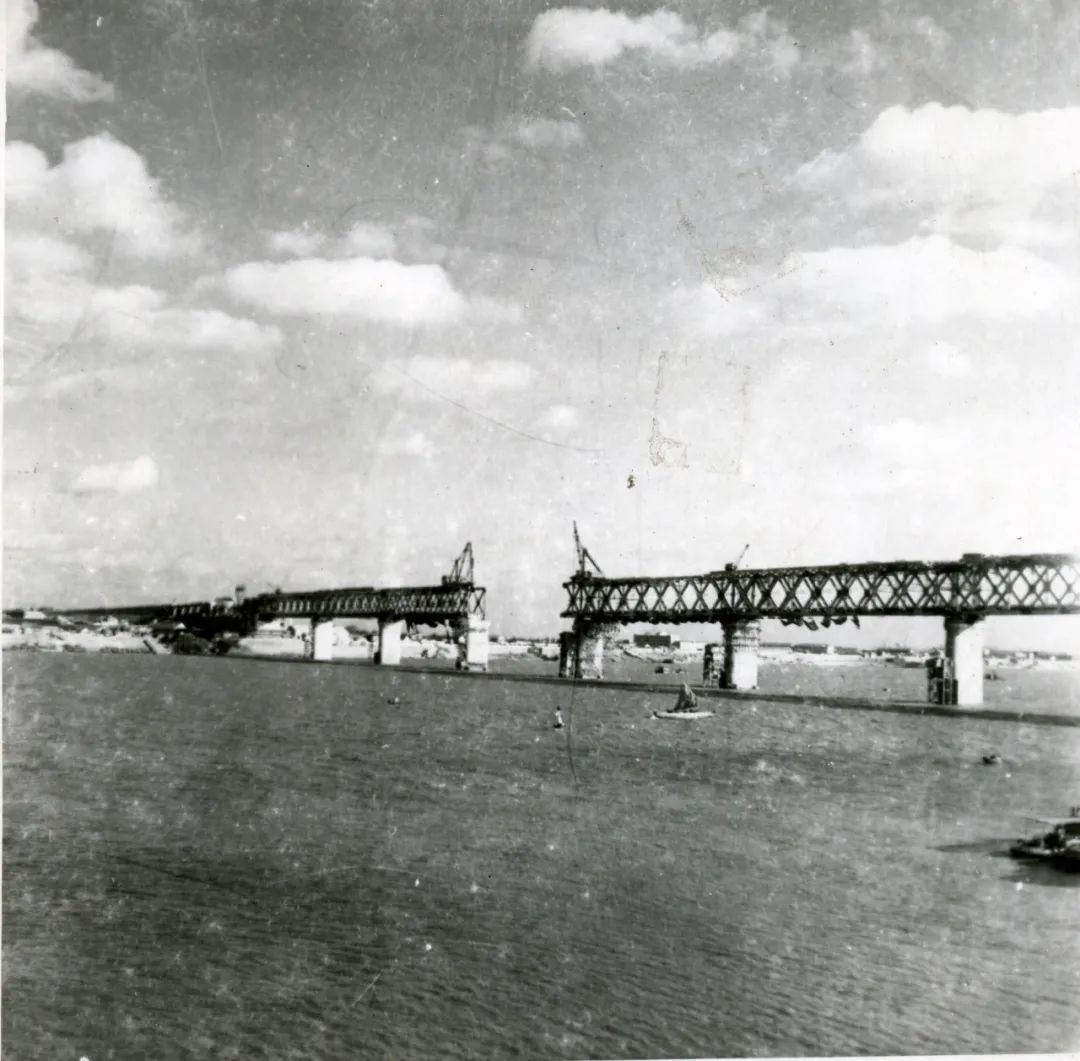 高铁列车过长江,要用几分钟? 高铁列车过长江,要用几分钟?