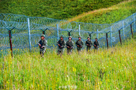 辛苦了！边防官兵用脚步丈量巡逻路