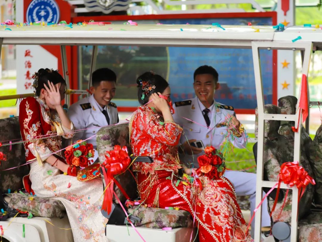 恭喜，他们结婚了！