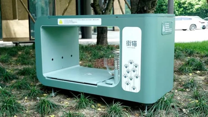 触目惊心！上海一小区猫屋被多次投放猫尸残骸，多方回应