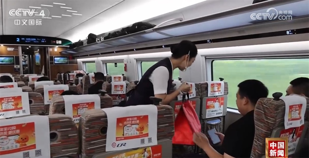 暑运铁路餐饮呈现“新”变化 “舌尖上”的旅途惠民生暖民心