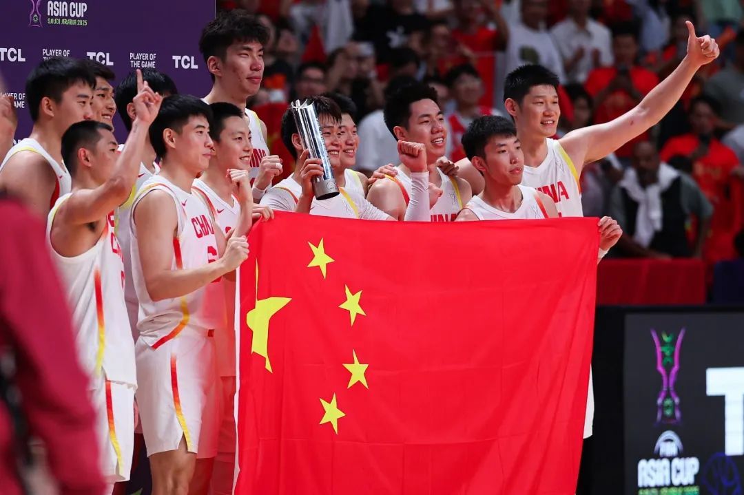 今晚，中国男篮冲击亚洲顶峰！