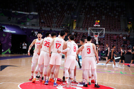 中国男篮击败新西兰 杀入亚洲杯决赛
