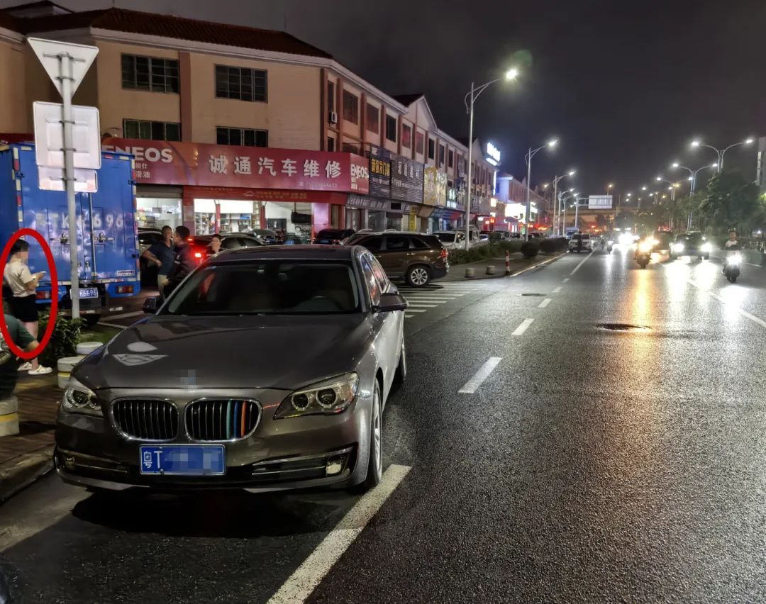 丈夫撞车逃逸，竟让妻子顶包？双双被拘！