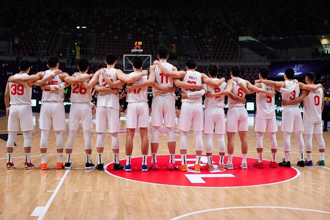 今晚，中国男篮冲击亚洲顶峰！