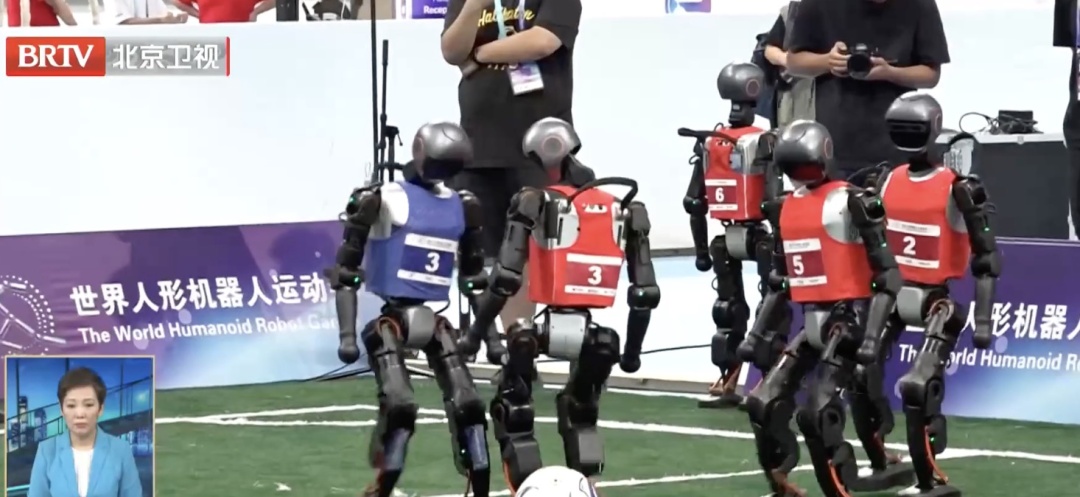 北京最近火爆的“机器人摔跤”，背后不简单！