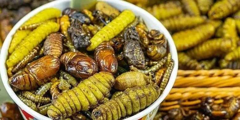 8颗下肚，男子眼睛肿成“奥特曼”！有人吃了喘不过气快要窒息，严重可危及生命→