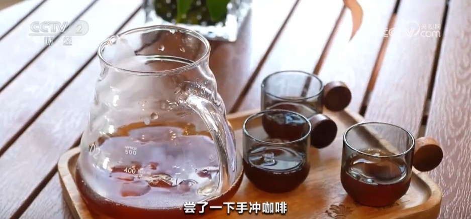 一杯“村咖”解锁乡村旅游“流量密码” 农文旅融合书写乡村振兴“夏日答卷” 一杯“村咖”解锁乡村旅游“流量密码” 农文旅融合书写乡村振兴“夏日答卷”