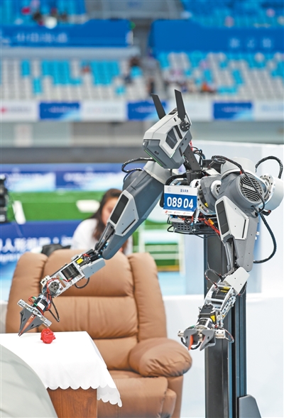 全球首个人形机器人运动会精彩瞬间(新时代画卷) 全球首个人形机器人运动会精彩瞬间(新时代画卷)
