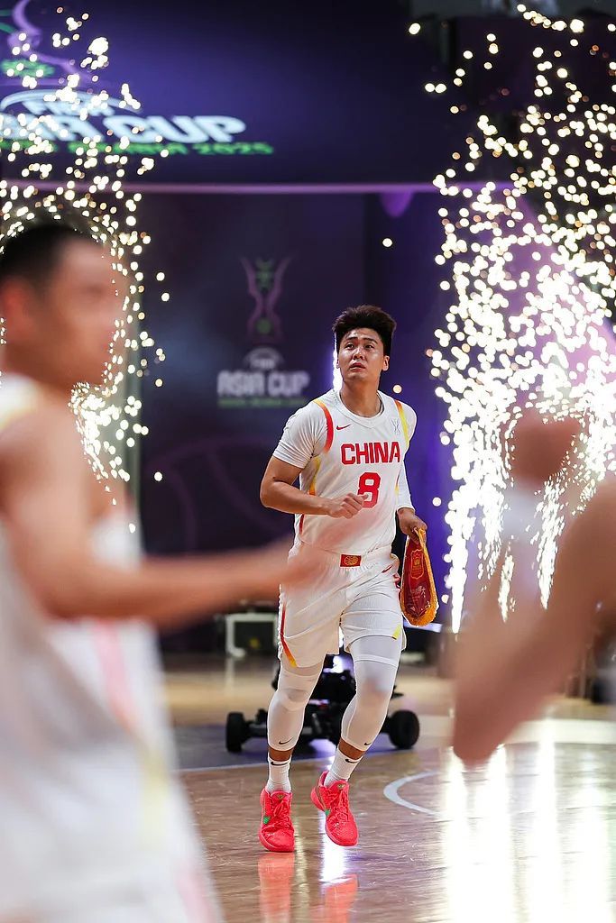 中国男篮打出10年来最好比赛，郭士强做了什么