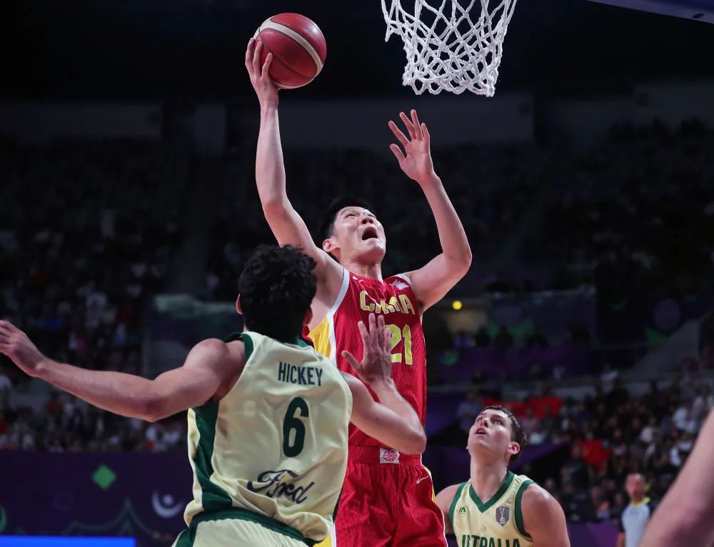 拼到最后!中国男篮获亚洲杯亚军 拼到最后!中国男篮获亚洲杯亚军