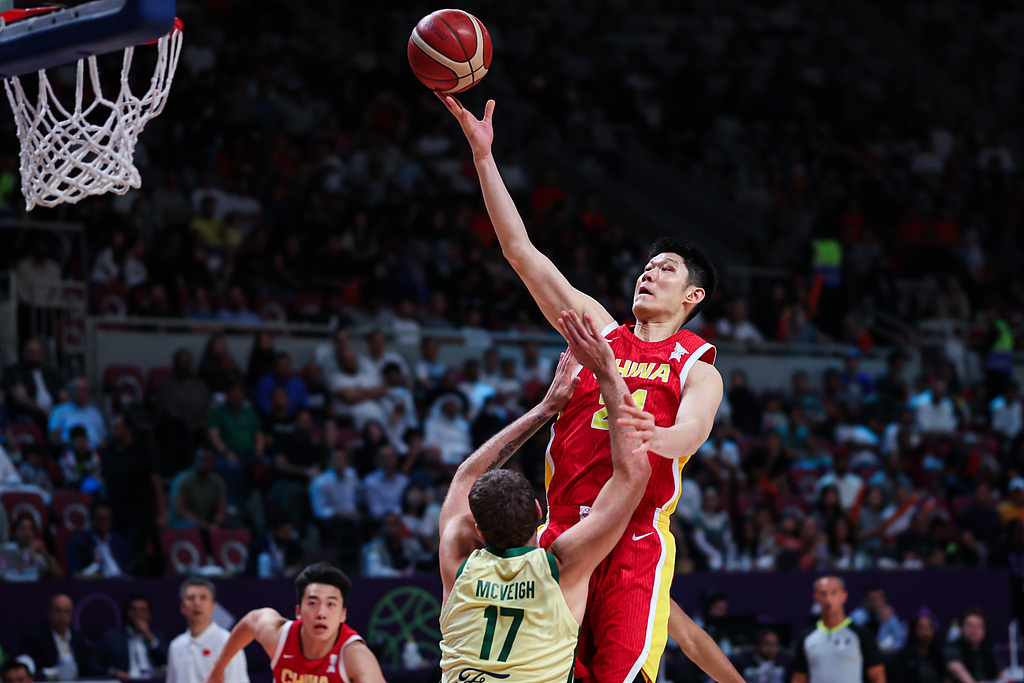 最不被看好的中国男篮，打出十年来最好的比赛