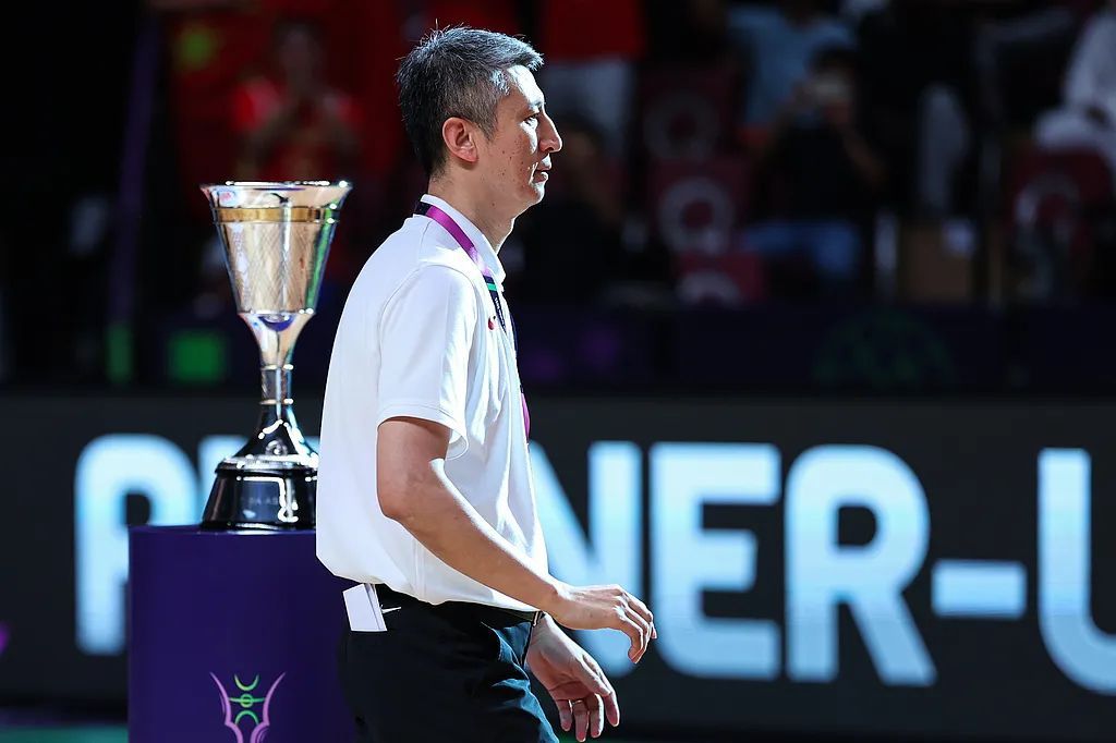 中国男篮打出10年来最好比赛，郭士强做了什么