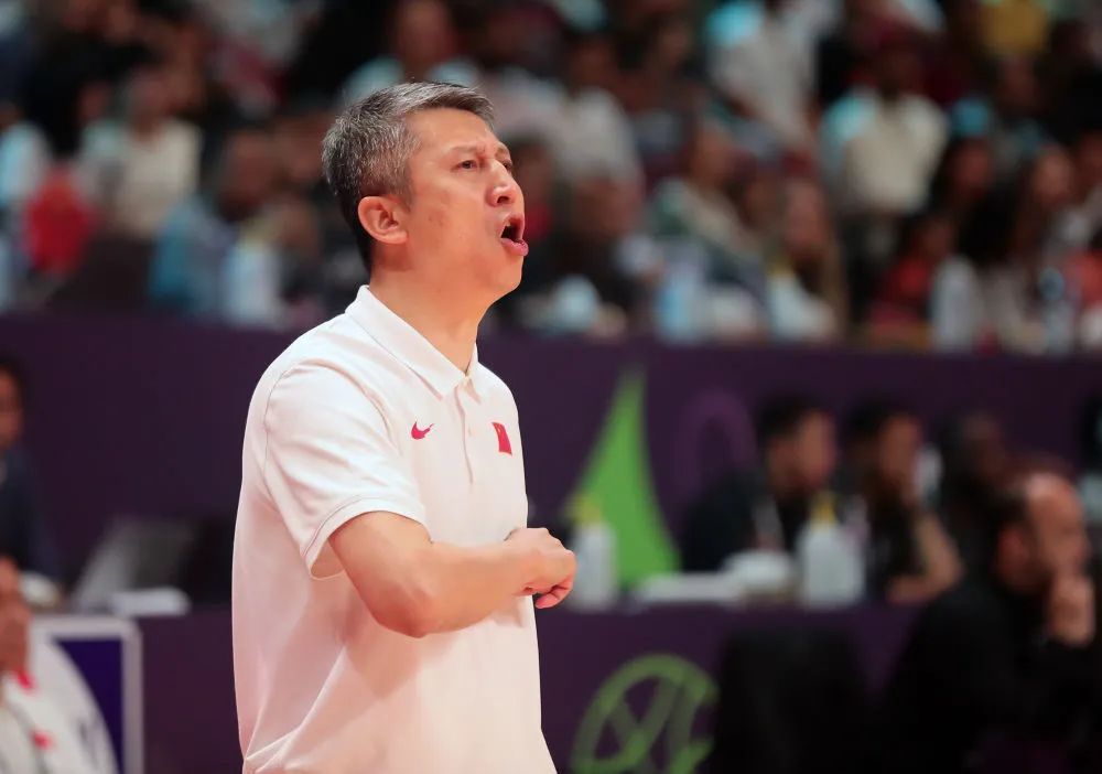 一分惜败，中国男篮回应