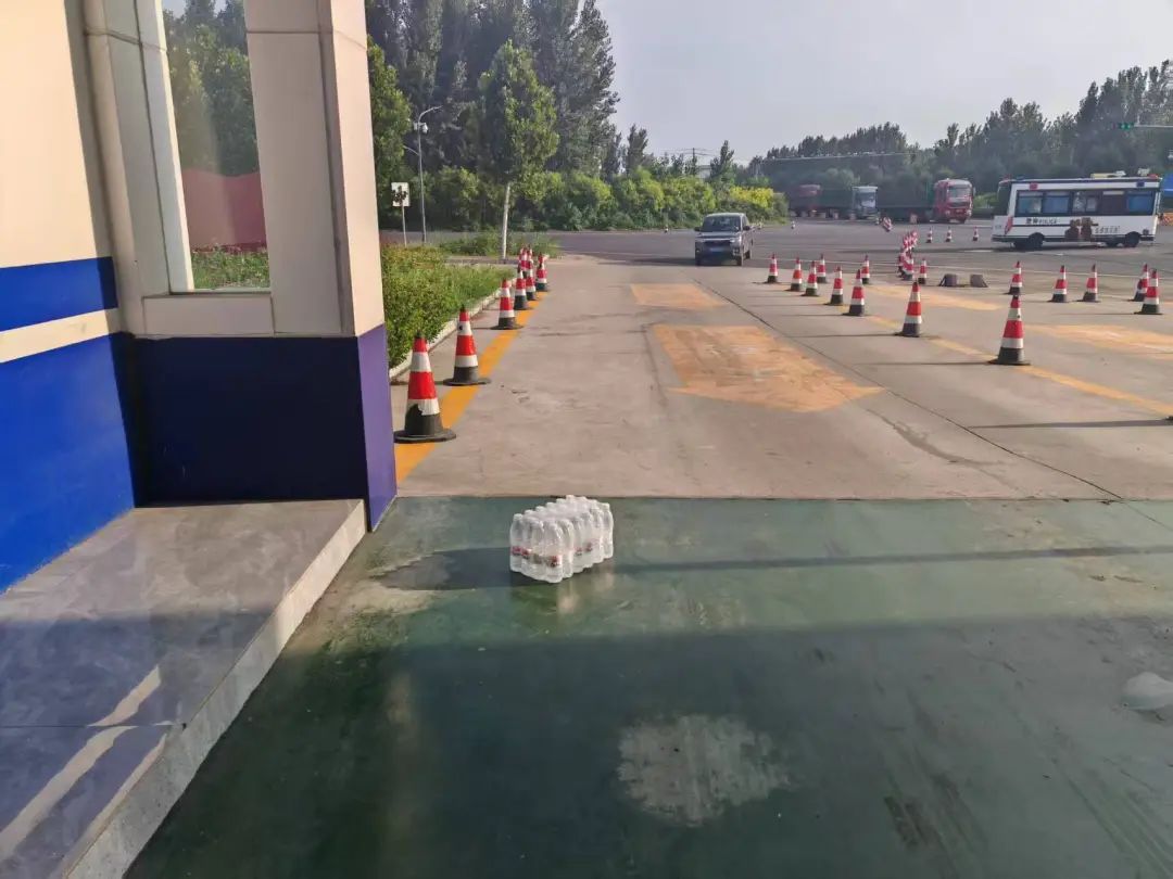 警方全网“通告”:寻找这两个“小可爱” 警方全网“通告”:寻找这两个“小可爱”
