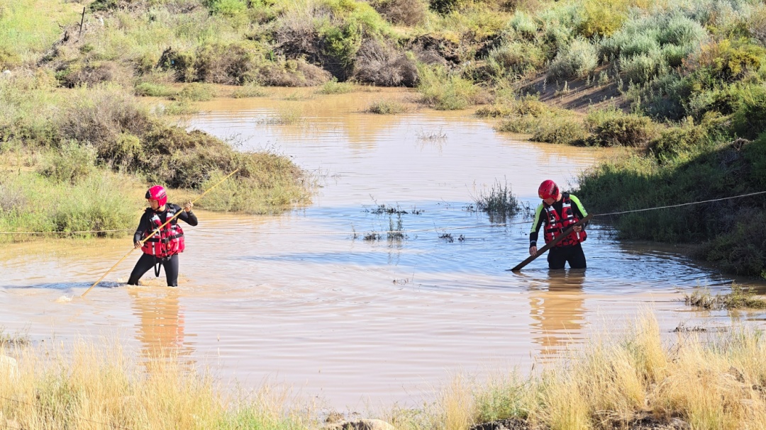 内蒙古调动1600多人，“地毯式”搜救因山洪失联人员