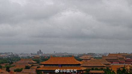 北京阴云密布,暴雨雷电大风三预警中! 北京阴云密布,暴雨雷电大风三预警中!