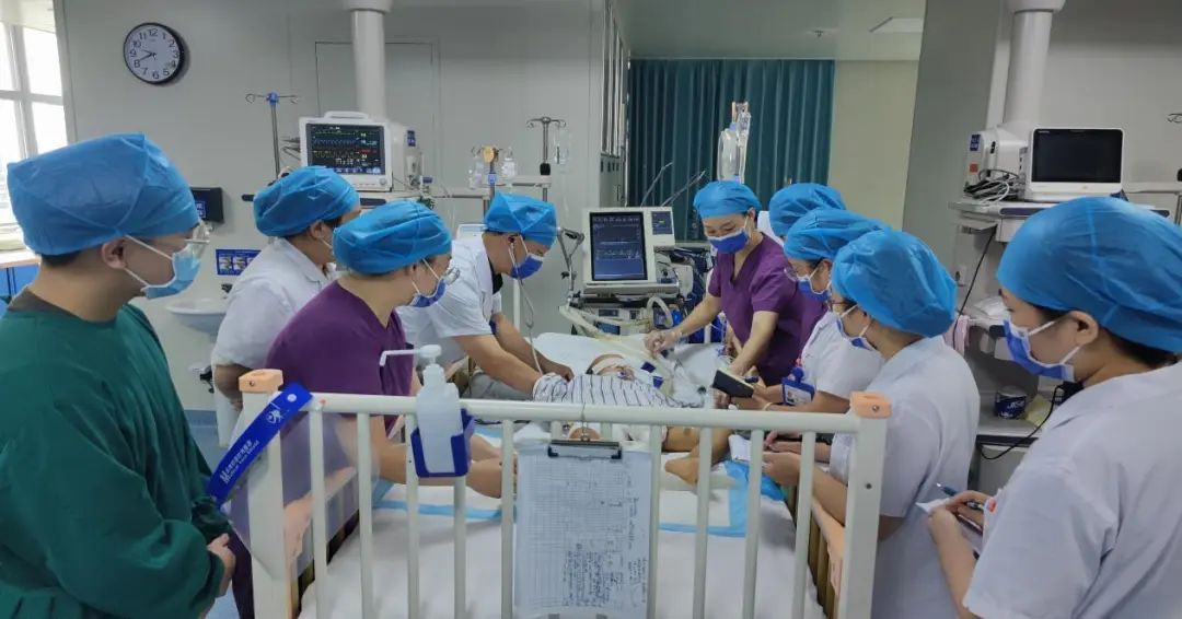 长沙4岁男童从12楼坠落奇迹生还！医生：坠落时被一棵树拦了一下，没有头部着地