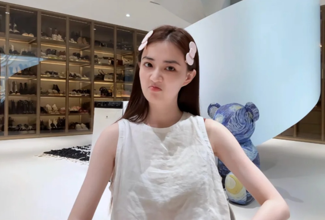 开业第一天就闭店,排队超8小时,有人晕倒送医!紧急道歉 开业第一天就闭店,排队超8小时,有人晕倒送医!紧急道歉