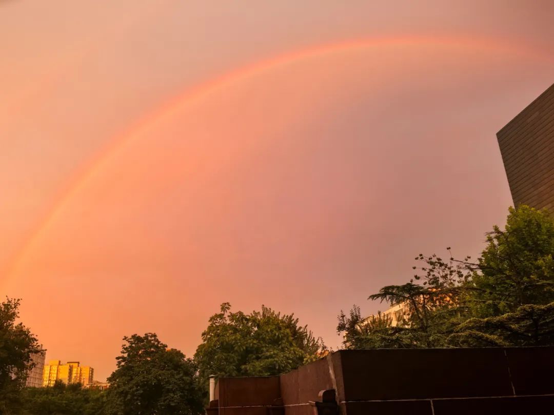北京雨后惊现双彩虹！多图！转发收藏
