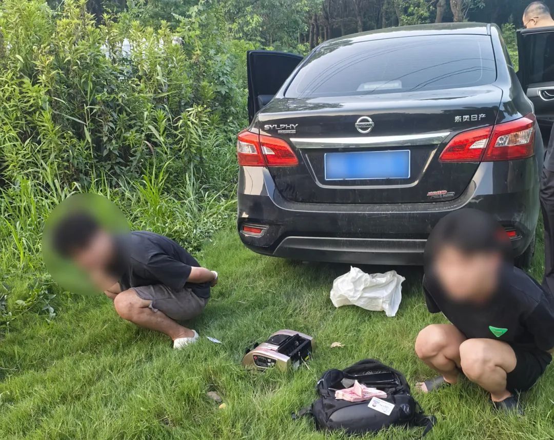 奶奶助攻!多名“孙子”被抓 奶奶助攻!多名“孙子”被抓